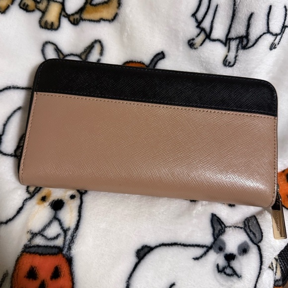 Kate Spade Madison Colorblock Sarafino Leather Black and Cream Wallet - Picture 5 of 7
